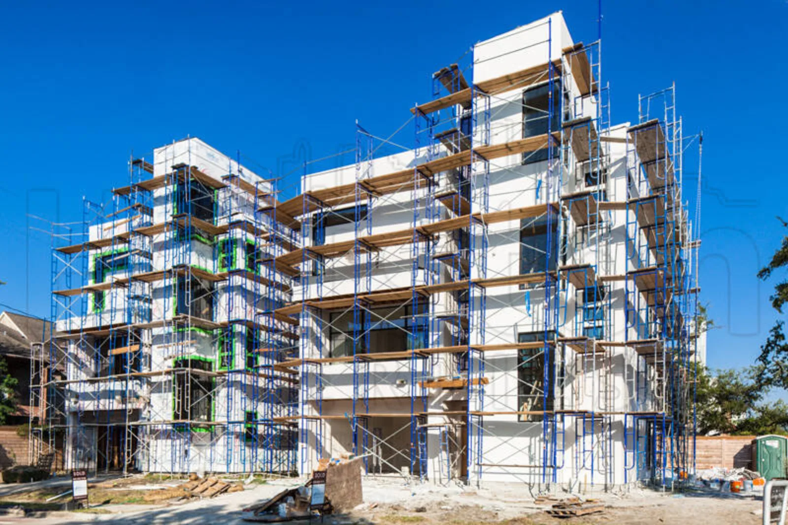 Miami Condo Special Assessments: The Essential Guide for Foreign Buyers to Avoid Expensive Surprises